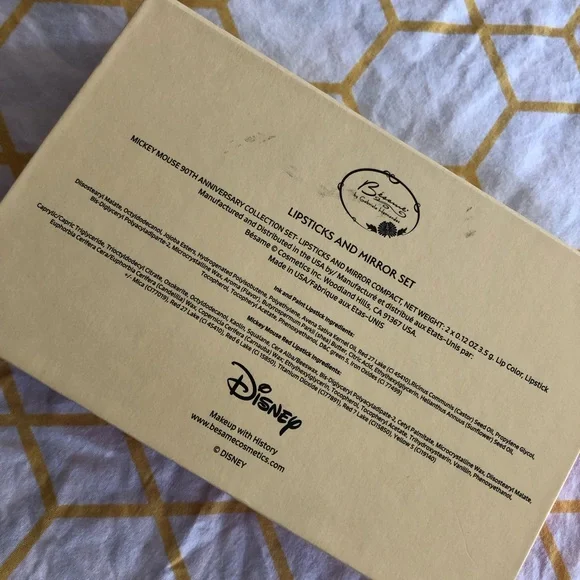 Besame Cosmetics Limited Edition Mickey Mouse 2 Lipstick Mirror Boxed Set - Picture 9 of 9